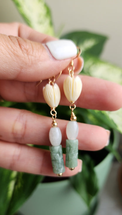 Pikake jadeite earring